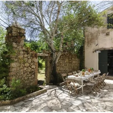 Neranzia Villa Pouládes