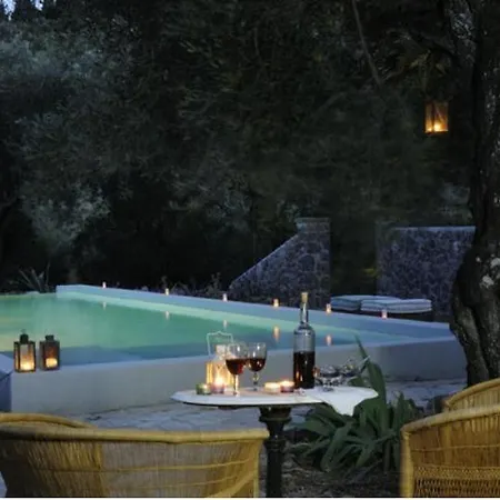 Βίλα Neranzia Πουλάδες